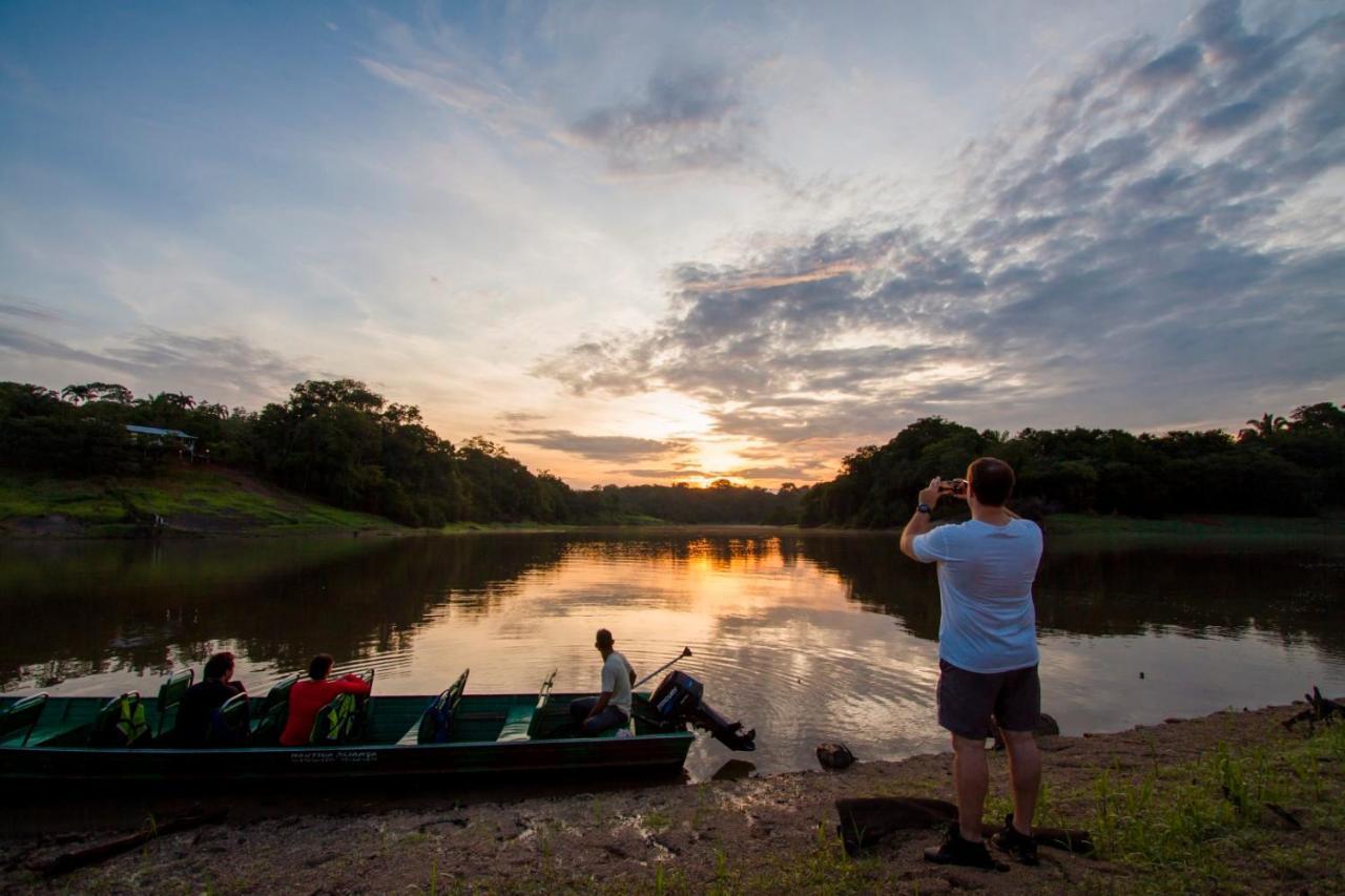 Amazon Turtle Lodge Careiro Экстерьер фото